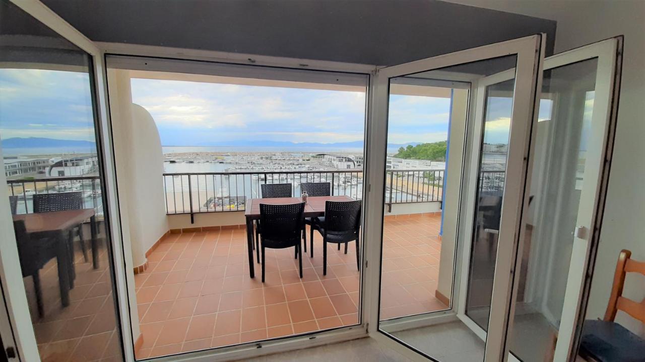 Apartaments Club Nautic L' Escala Extérieur photo