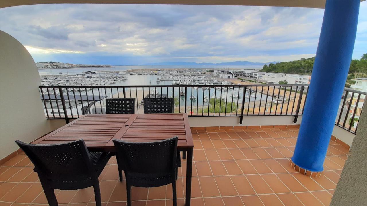 Apartaments Club Nautic L' Escala Extérieur photo