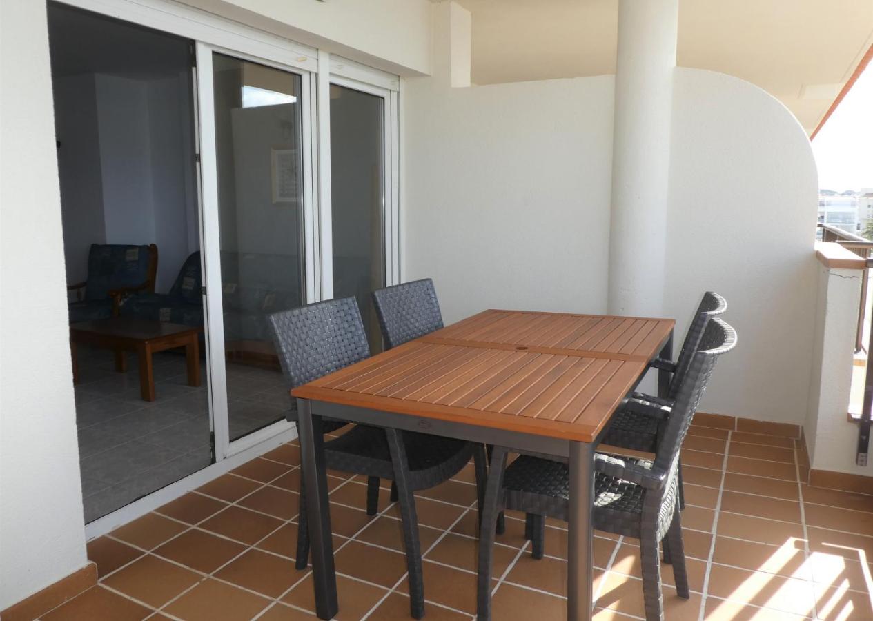 Apartaments Club Nautic L' Escala Extérieur photo