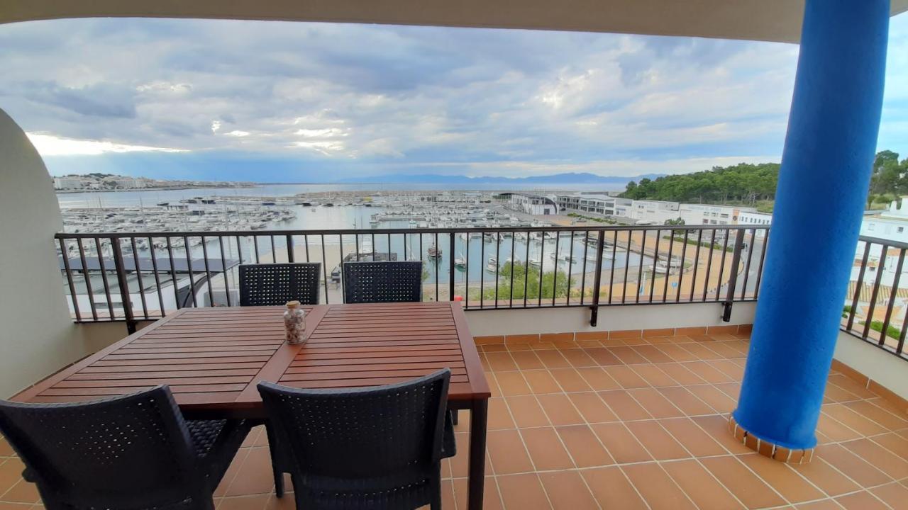Apartaments Club Nautic L' Escala Extérieur photo