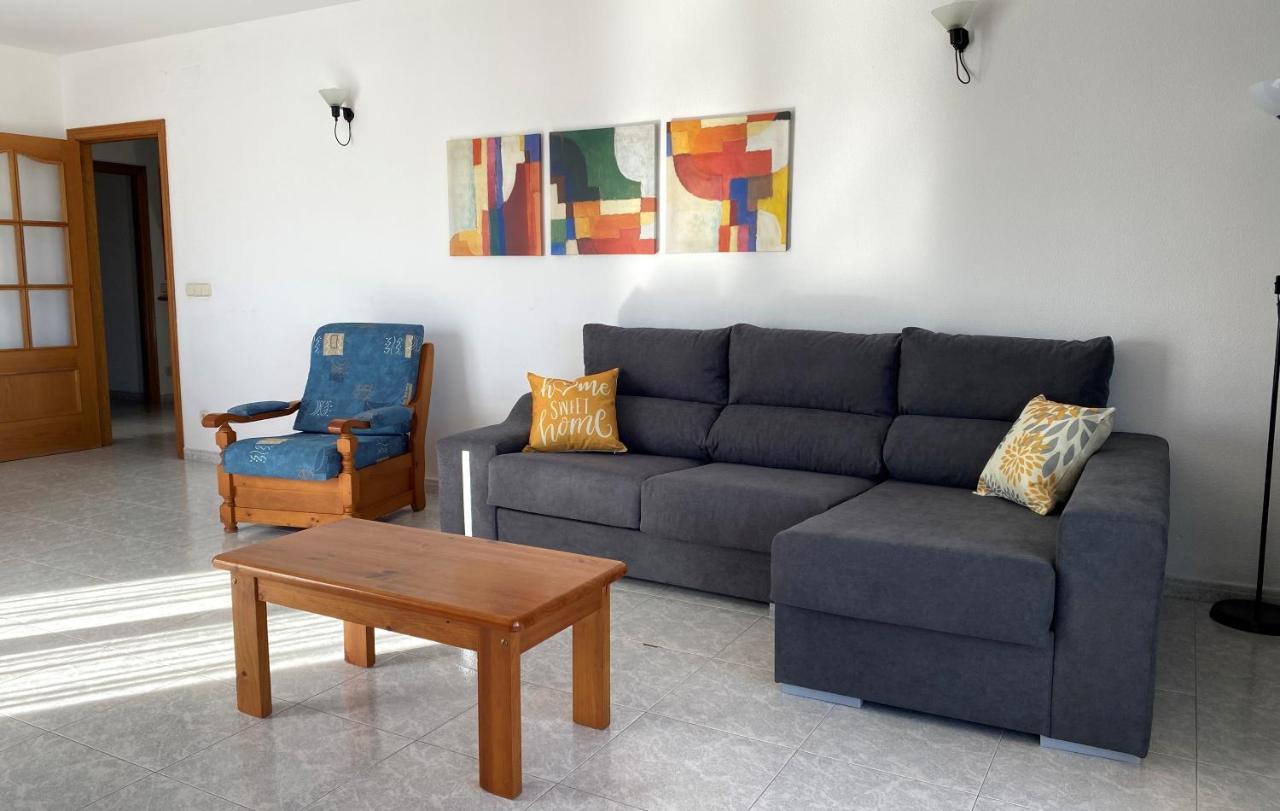 Apartaments Club Nautic L' Escala Extérieur photo